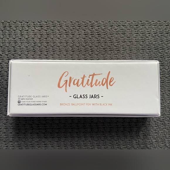 Gratitude Pen and 30 days of Prompts - Picture 3 of 7